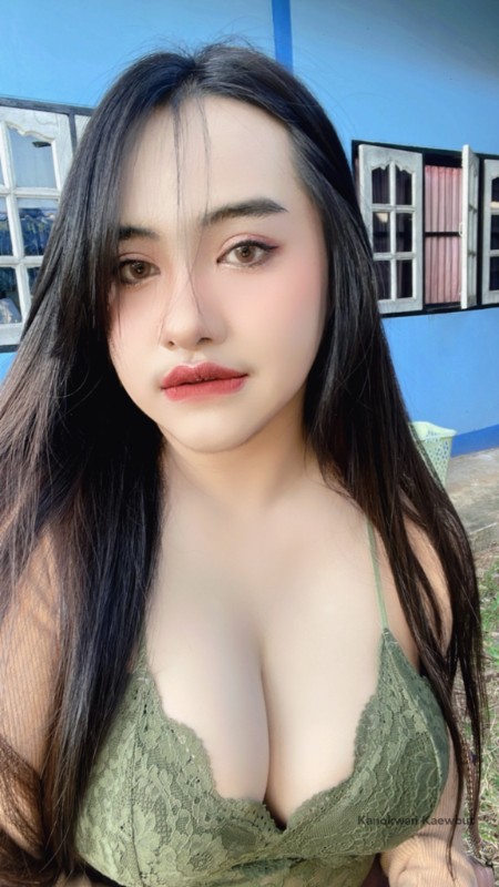 Bee kanokwan 23