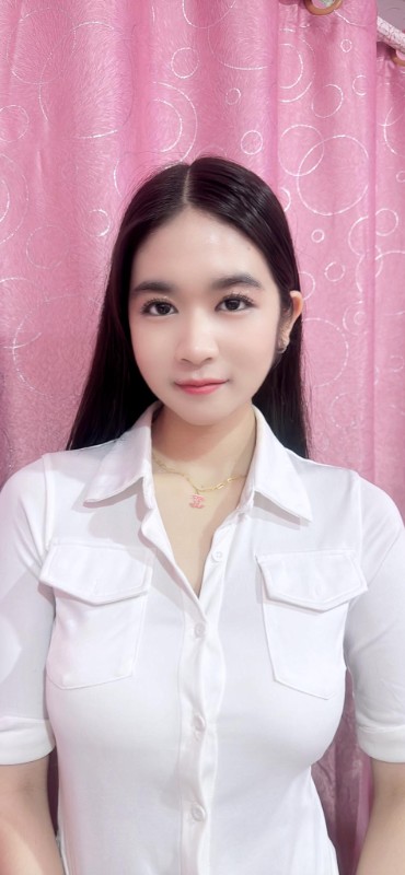 Phitchaya 27