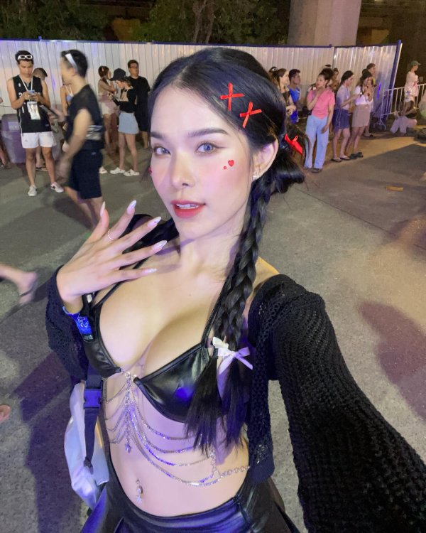 Prachaya 12